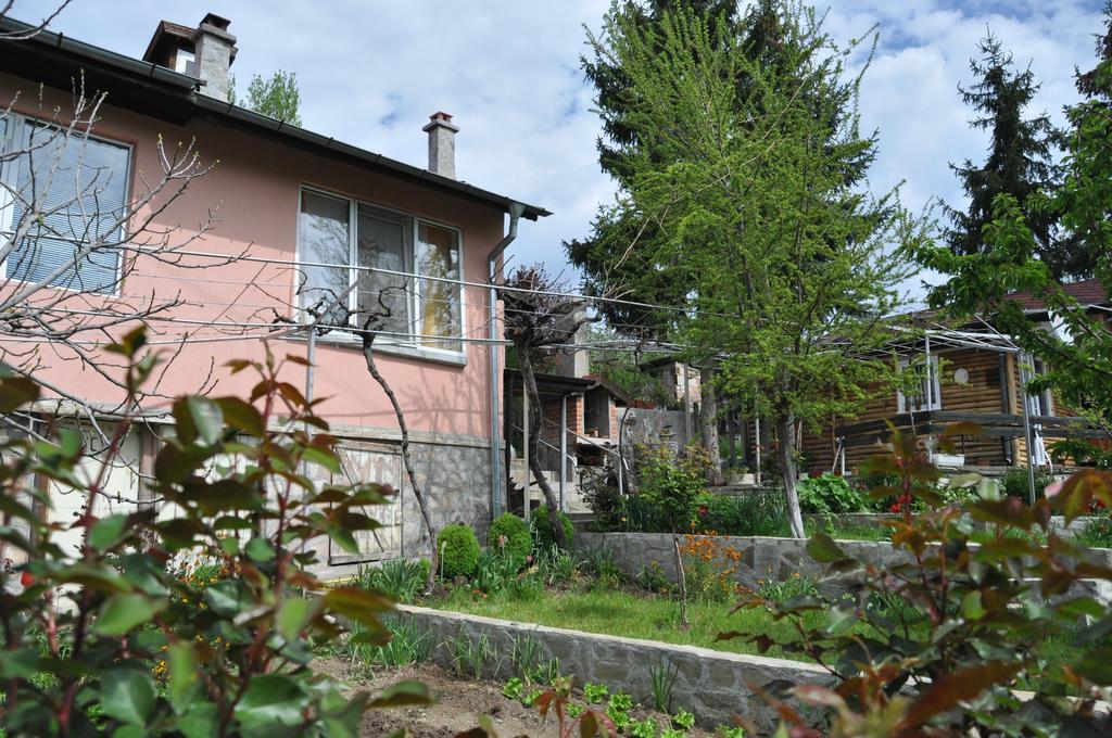 Holiday Home Vilata Kŭrdzhali エクステリア 写真